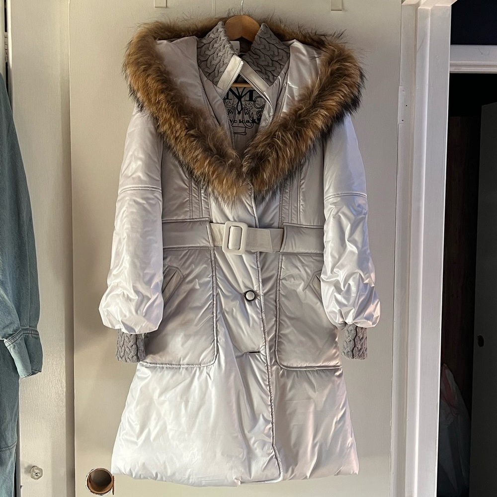 MACKAGE NWT Vintage puffer coat. Small. Raccoon fur shawl collar. Leather belt.